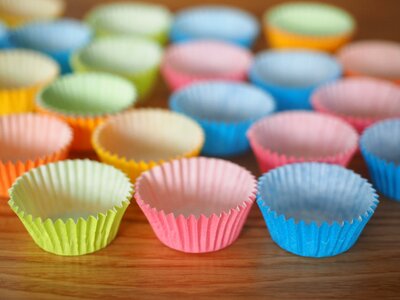 Muffin cups bake baking dish