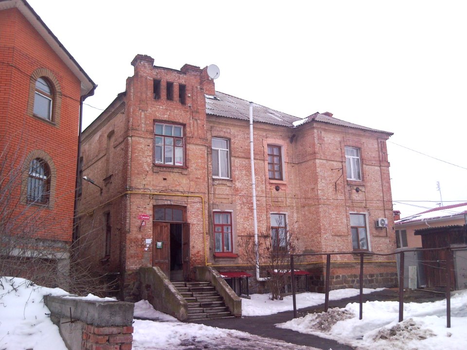 Vinnytsia Pershotravneva Str 28 photo1