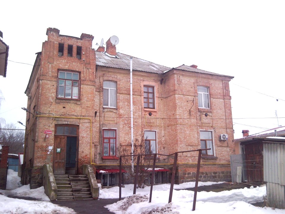 Vinnytsia Pershotravneva Str 28 photo2