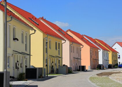 Family facade road photo