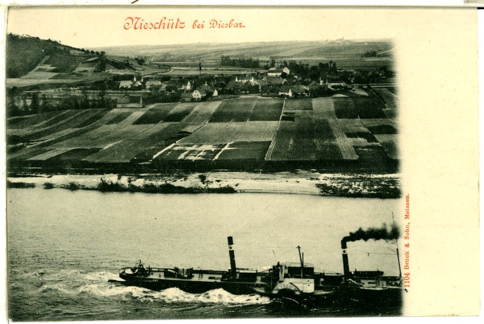 01104-Nieschütz-1899-Blick auf Nieschütz und die Elbe mit Schleppdampfer-Brück & Sohn Kunstverlag
