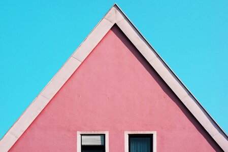 Structure establishment house