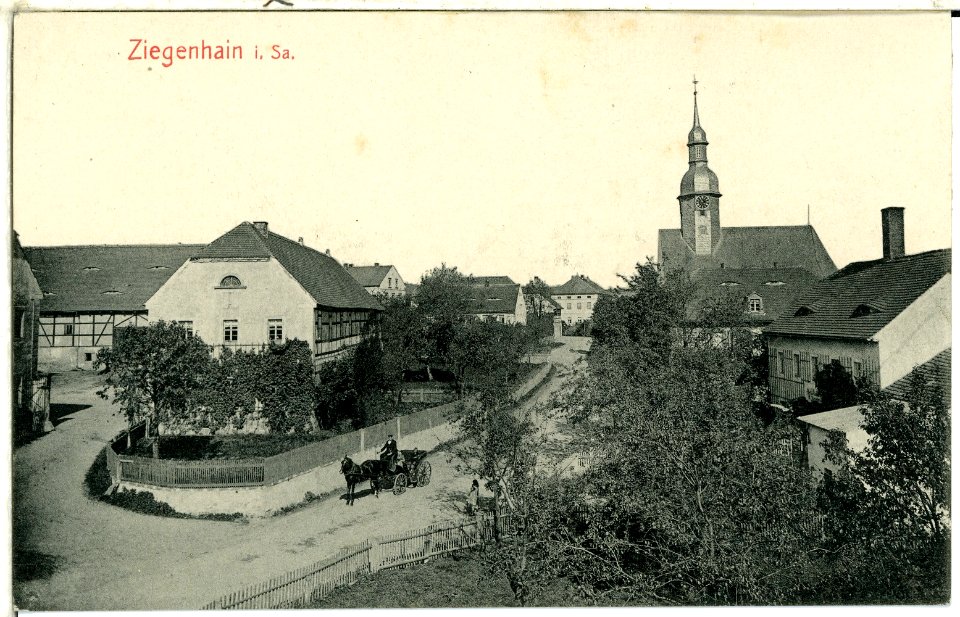 01286-Ziegenhain-1899-Kirche und Dorfstraße-Brück & Sohn Kunstverlag