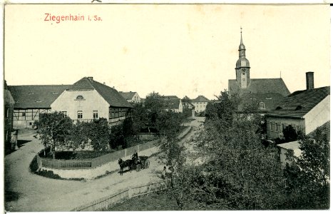 01286-Ziegenhain-1899-Kirche und Dorfstraße-Brück & Sohn Kunstverlag