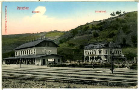 01043-Petschau-1899-Bahnhof und Centralhotel-Brück & Sohn Kunstverlag