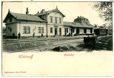 01053-Wilsdruff-1899-Bahnhof mit Eisenbahnwagen-Brück & Sohn Kunstverlag