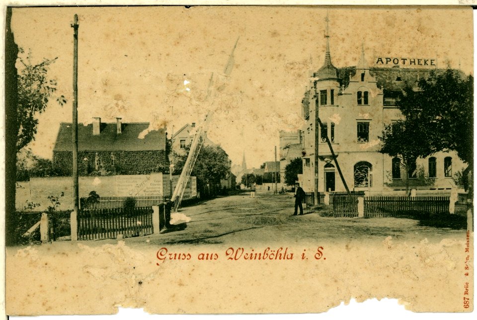 00687-Weinböhla-1898-Apotheke, Bahnlinie-Brück & Sohn Kunstverlag