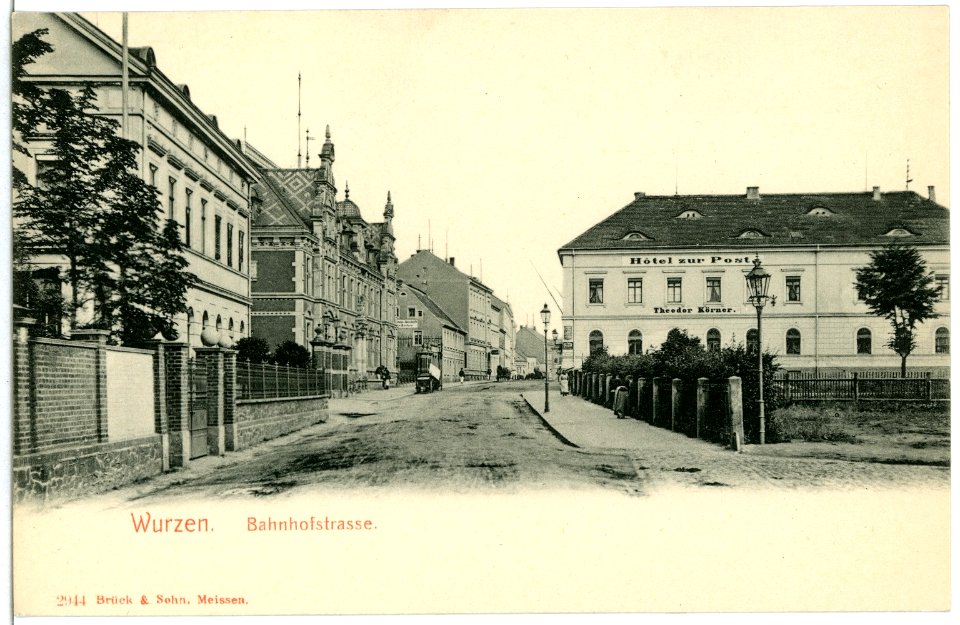 02944-Wurzen-1903-Bahnhofstraße mit Hotel zur Post-Brück & Sohn Kunstverlag
