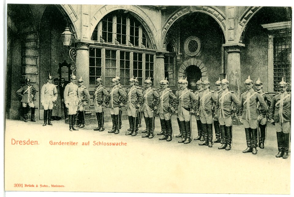 03091-Dresden-1903-Gardereiter auf Schloßwache-Brück & Sohn Kunstverlag