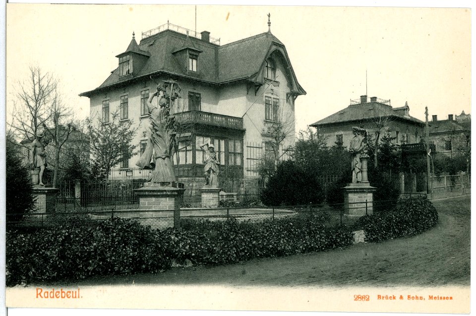 02862-Radebeul-1903-Kaiser Friedrich Allee mit Fontainenplatz-Brück & Sohn Kunstverlag