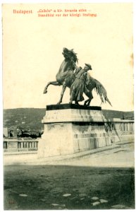 03036-Budapest-1903-Standbild von der königlichen Stallung-Brück & Sohn Kunstverlag