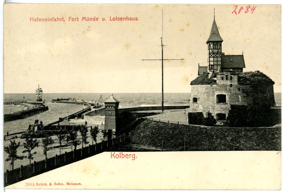 02084-Kolberg-1901-Hafeneinfahrt und Lotsenhaus-Brück & Sohn Kunstverlag