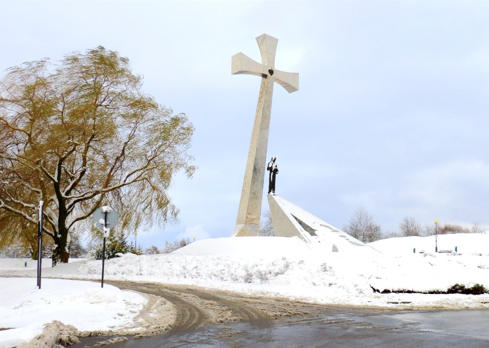 Krzyż Zawierzenia 02