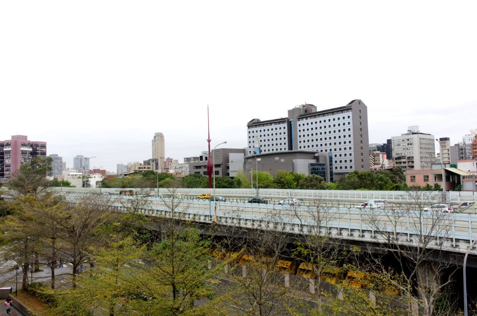 Jianguo South Road Section 2 View from NTU Gym North Side 20150301b