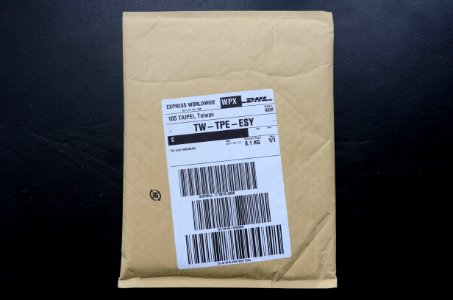 B5 Size Package of Amazon.co.jp Sended to Taiwan 20170414a