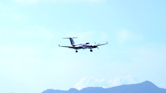 CAA MOTC Beechcraft Super King B350iER B-00101 on Final Approach at Taipei Songshan Airport 20150908b