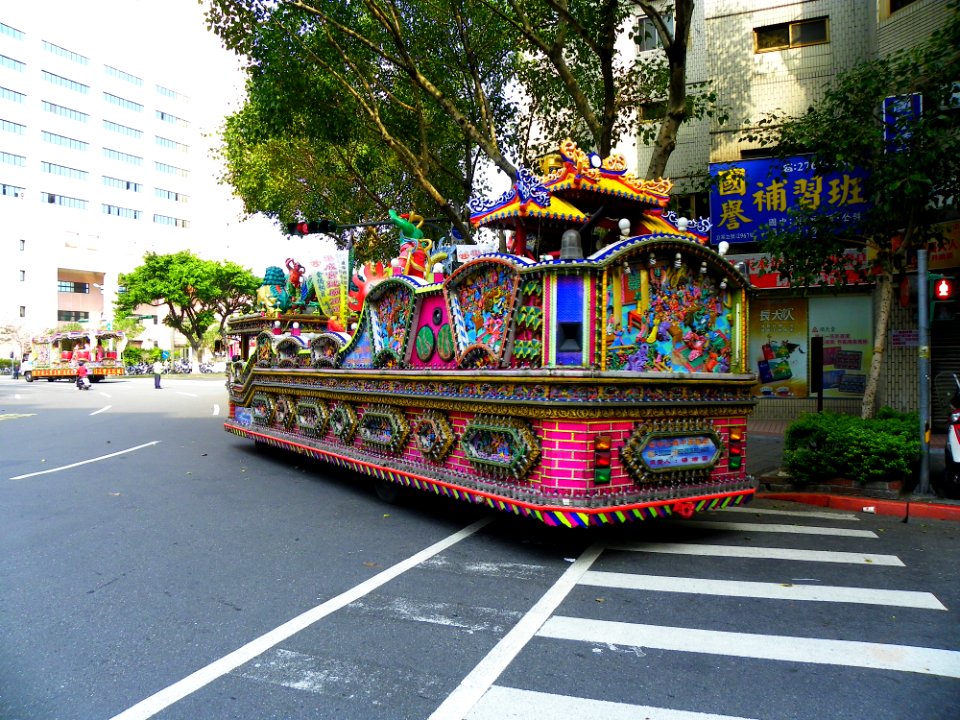 Ciyou Temple Mazu Cruise Parade 20131117-063