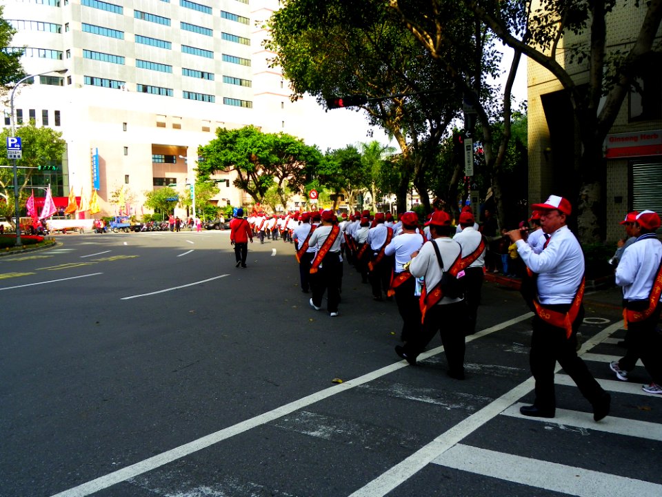 Ciyou Temple Mazu Cruise Parade 20131117-030