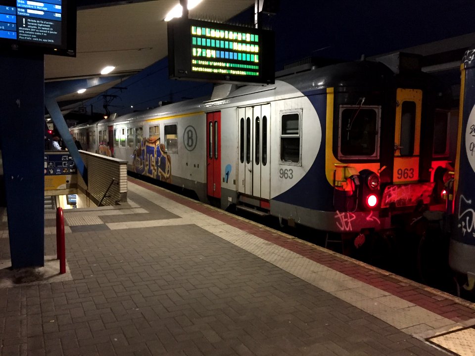 AM Converted - Gare de Charleroi-Sud