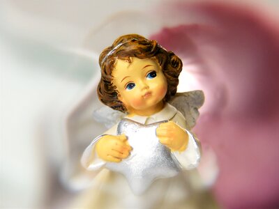 Figure romantic emotion