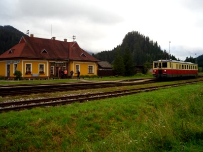 Dobsinska Ladova Jaskyna train station photo