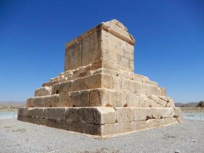Tombe de Cyrus le Grand, 2