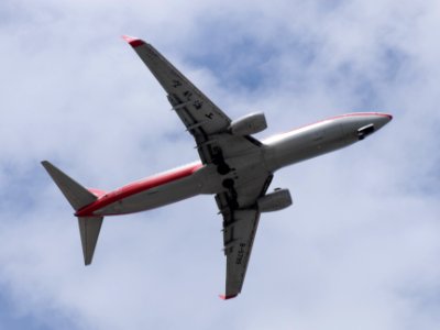 Shanghai Airlines Boeing 737-86D B-5799 on Final Approach at Taipei Songshan Airport 20150201b