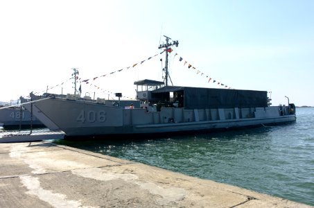 ROCN Ho Chao (LCU-406) Shipped in Dong Teng Pier, Zuoying Naval Base 20141123b