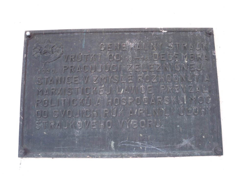 Vrutky memorial plaque 1920 strike