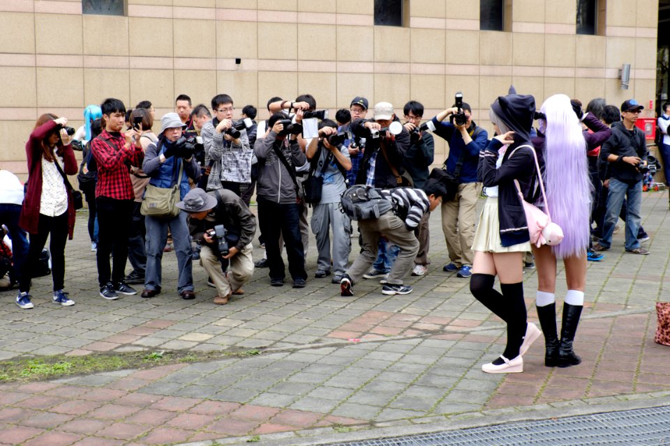 Visitors Photographing Cosplayers of Kyoko Kirigiri and Chiaki Nanami in CWT39 20150228b