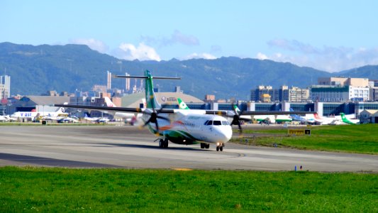 UNI Air ATR 72-600 B-17011 Departing from Taipei Songshan Airport 20151222a