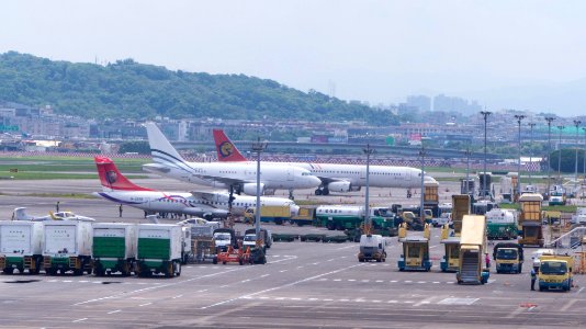 TransAsia Airliners and Private Aircraft in Taipei Songshan Airport Apron 20140726