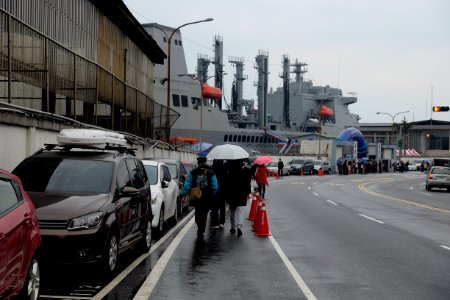 Visitors Walking to Keelung Naval Pier 20170309