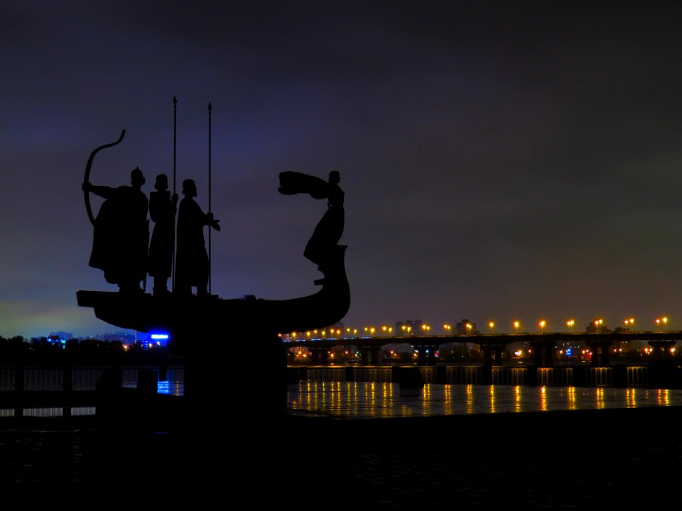 Paton bridge night4