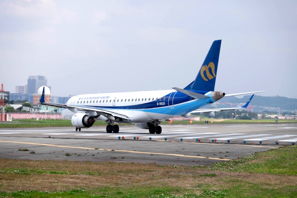 Mandarin Airlines Embraer ERJ 190 B-16825 Departing from Taipei Songshan Airport 20150101e