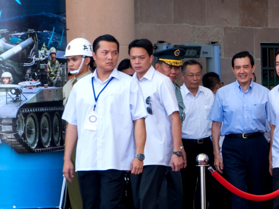 Prisdent Ma and Staffs Arrival Review Stand of New Taipei City Plaza 20140906