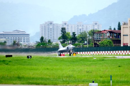 ROCAF Mirage 2000-5EI 2016 Taking off from Hualien Air Force Base 20160813b
