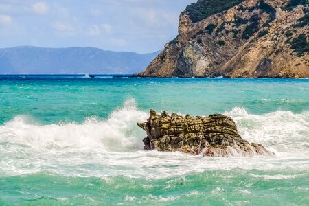 Sea rock waves photo