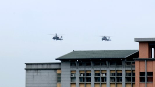 ROCA AH-64E 802 and UH-60M 912 Flight over Hongchailin Camp 20161224a