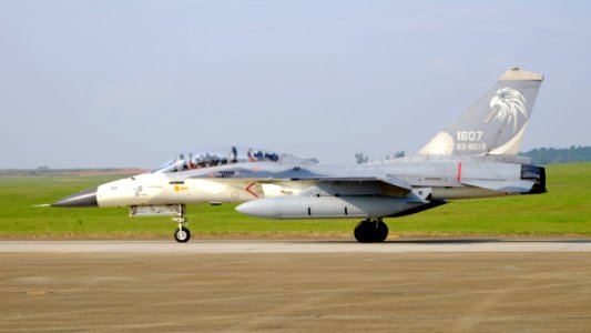 ROCAF F-CK-1B 1607 Taxiing at Ching Chuang Kang Air Force Base 20161126b