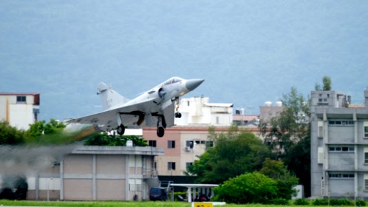 ROCAF Mirage 2000-5EI 2016 Taking off from Hualien Air Force Base 20160813d