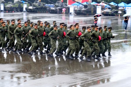 ROC Airborne Special Operations Forces Team Running into Chengkungling Grand Ground 20150606b