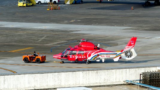 ROC NASC AS365 NA-106 Moving by Tractor in Taipei Songshan Airport Apron 20160821a