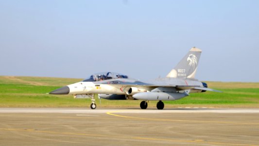 ROCAF F-CK-1B 1607 Taxiing at Ching Chuang Kang Air Force Base 20161126a