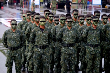 ROC Airborne Special Operations Forces Team Line up at Chengkungling Grand Ground 20150606 photo