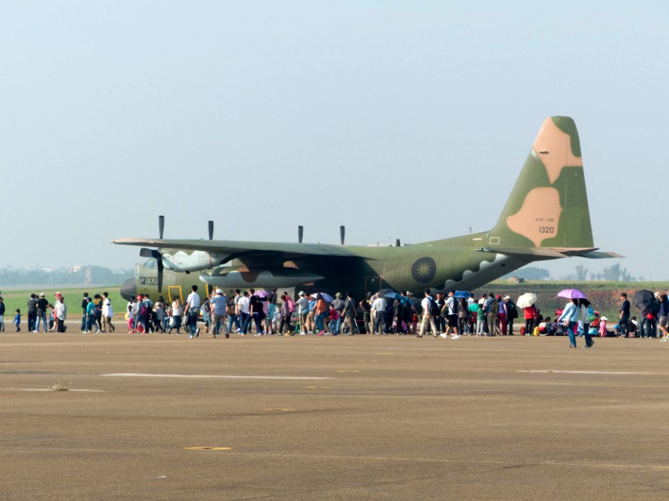 ROCAF C-130H 1320 Parked at Ching Chuang Kang AFB Apron 20161126