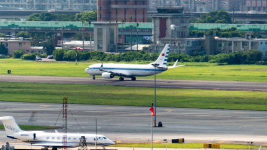 ROCAF Boeing 737-800 3701 Taking off from Songshan Air Force Base 20150629