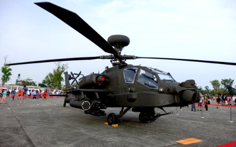 ROCA AH-64E 819 Display at Navy Fleet Command Ground 20161112a