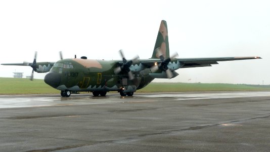 ROCAF C-130H 1317 Taxiing at Ching Chuang Kang AFB 20161126a