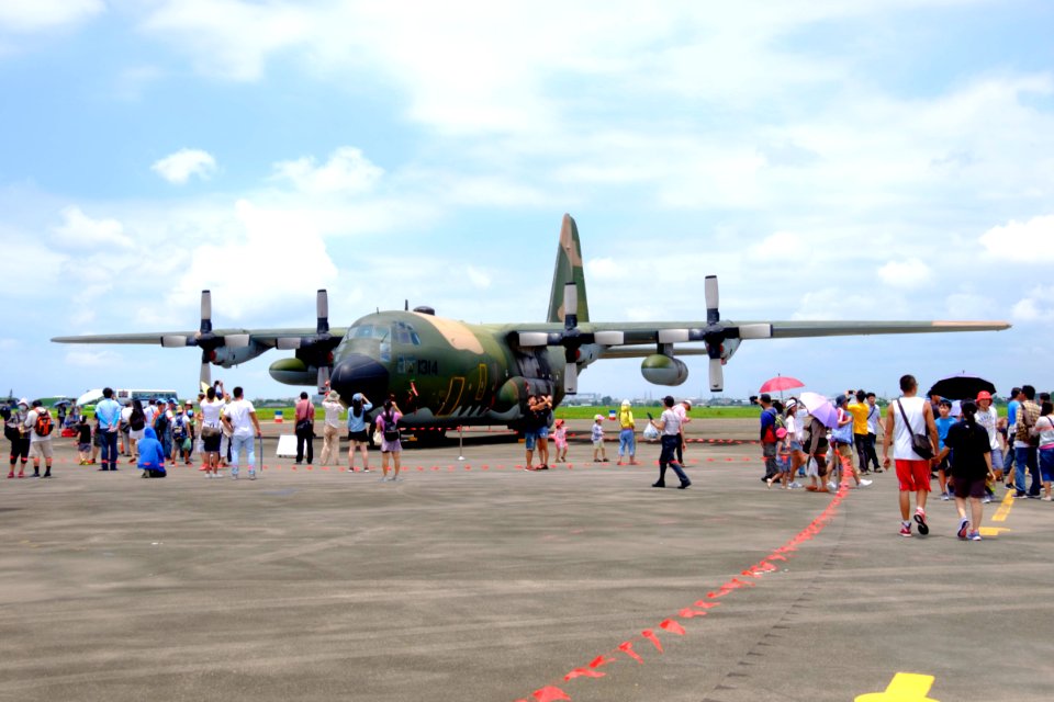 ROCAF C-130H 1314 Display at Gangshan Air Force Base Apron 20170812Fa